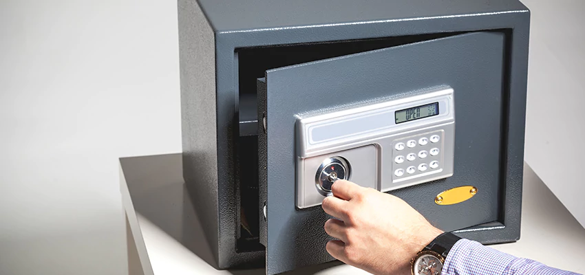 Jewelry Safe Unlocking Service in West Sacramento, California
