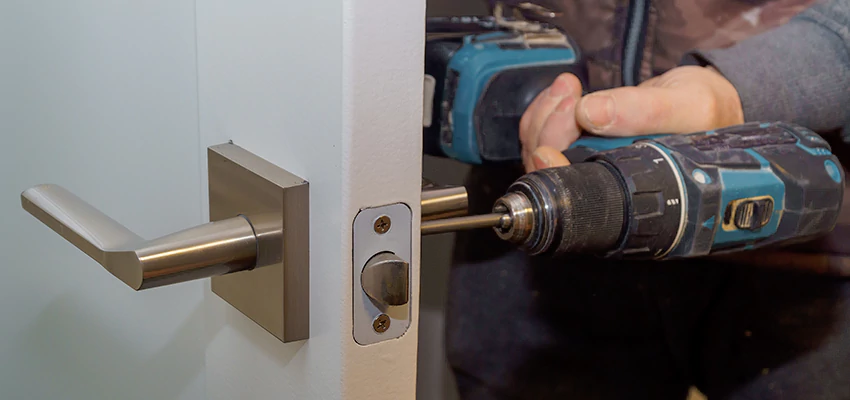 Broken Door Handle Lock Repair in West Sacramento, California